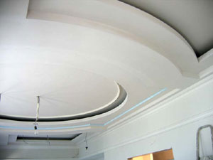 Многоуровневые потолки существенно увеличивают пространство